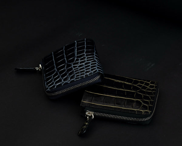 クロコダイル エンボスレザーのCOMPACT ZIPWALLET【MK311】