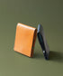 カード幅と同等の横幅86mmに抑えたコンパクト設計