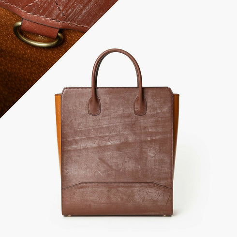 外装メイン(ブライドル):Hazel、外装マチ(ブライドル):Tan、内装裏張り(国産豚革):Dark Brown、金具:Gold