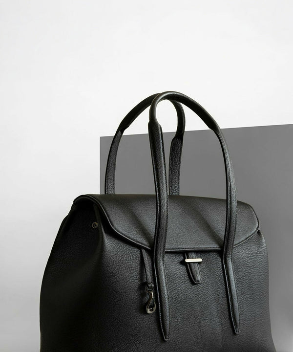 Goat Flap Tote Bag (S)《Embrace》