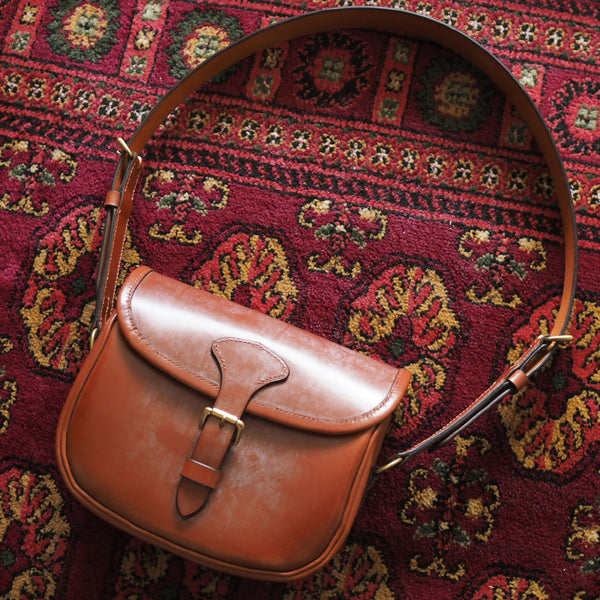 Cartridge Bag / Bridle Leather / Hand Stitched /【Ruby】