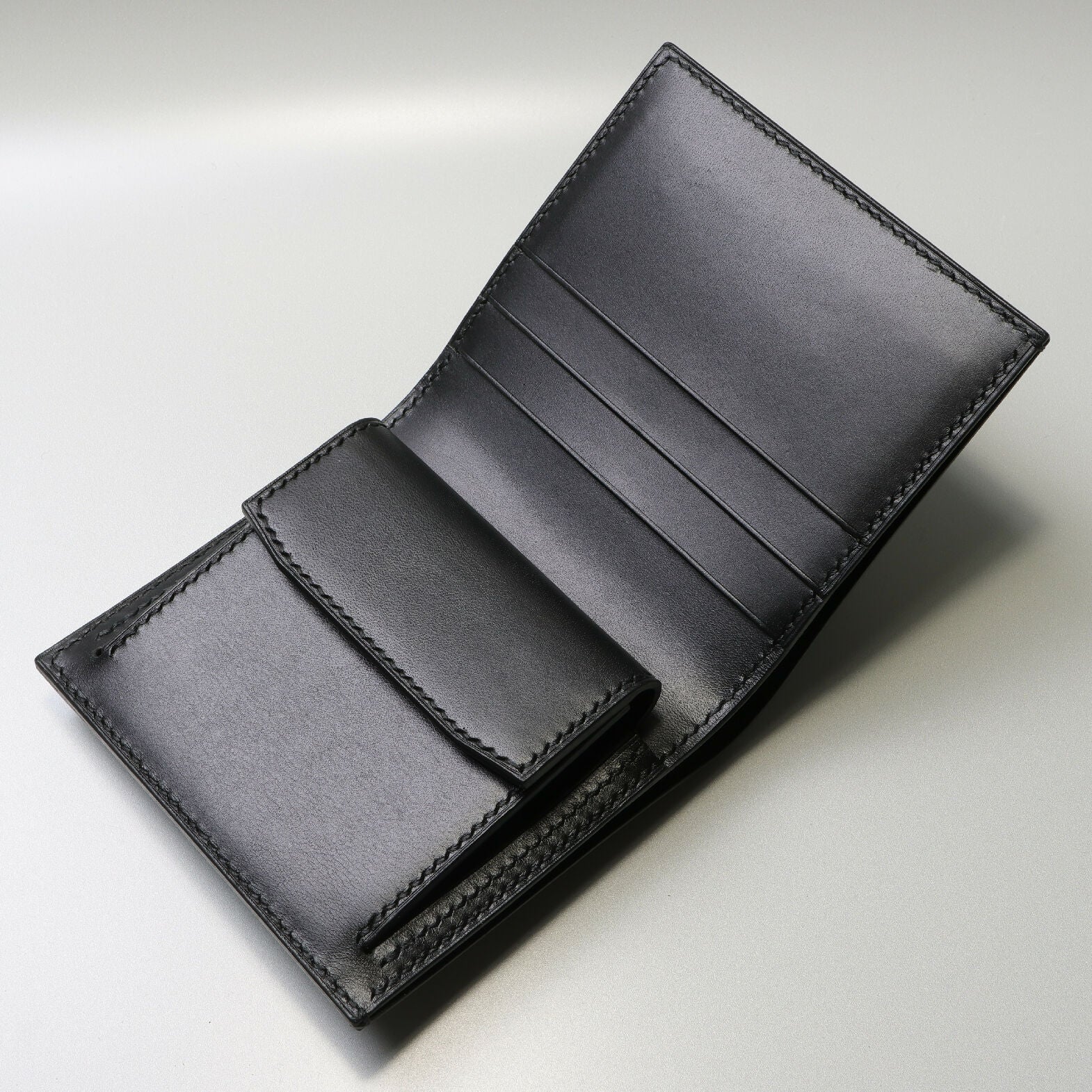 コンパクト・ミニ財布｜必要な機能を整理した財布｜ramuno